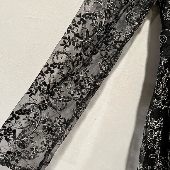 New with Tag Lulus Embroidered Skater Dress - Picture 6 of 12